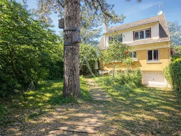 Maison 6 pièces 160 m²
