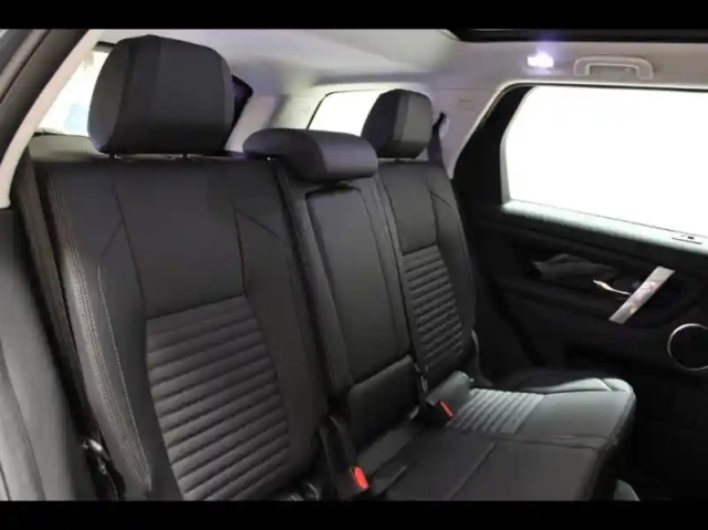 Land Rover Discovery Sport p270e phev 269ch s 8cv — photo 24