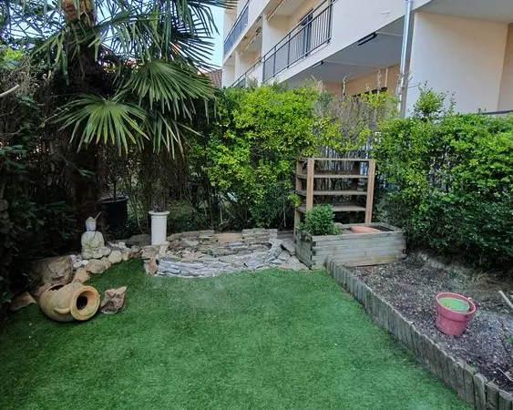 Studio 40m² meublé lumineux avec jardin.