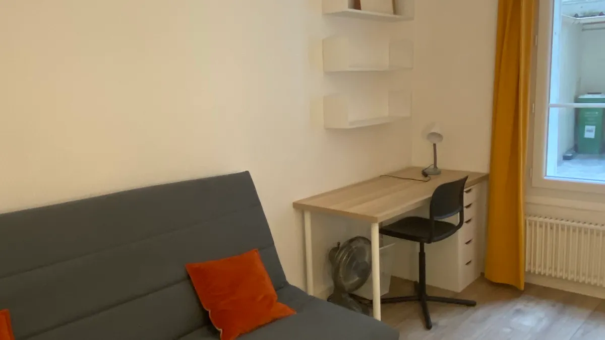 Photo 1