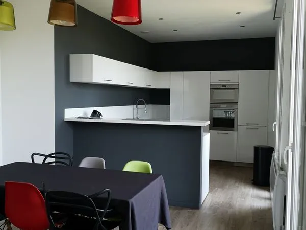 Loue à l'année appartement T3