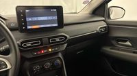 Dacia Sandero 1.0 TCe 90ch Expression CVT — photo 19