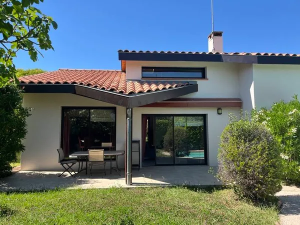 Villa de 5 pièces principales