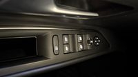 Peugeot 3008 1.2 PureTech 130ch S&S Allure Pack — photo 28