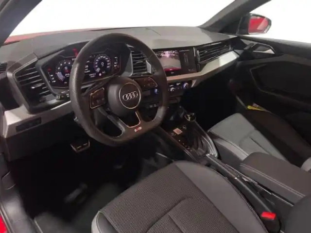 Audi A1 30 tfsi 116 ch s tronic 7 s line plus — photo 9