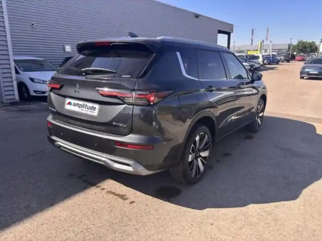 Mitsubishi Outlander 2.4 phev 306ch intense 4wd — photo 20