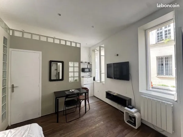 Studio 1 pièce 20 m²
