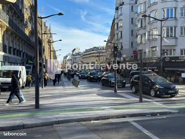 Commerce habillement/textile 70 m²