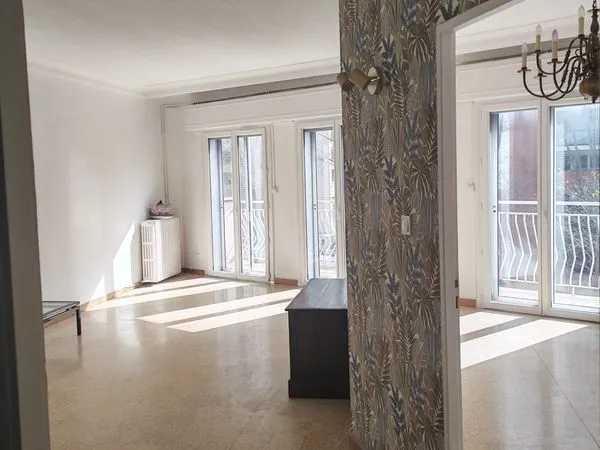 Appartement t 4 cartoucherie