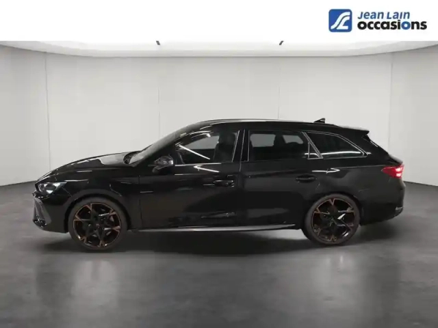 Cupra Leon sportstourer ehybrid 272 ch dsg6 — photo 2