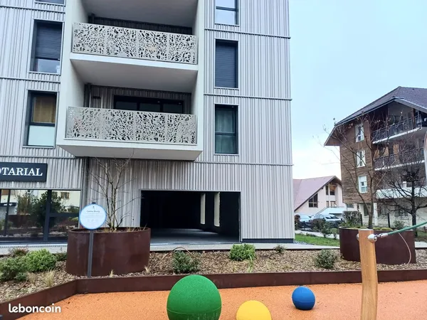 Opportunité rare à saisir Local d'Activité 95 m² - LA BALME-DE-SILLINGY