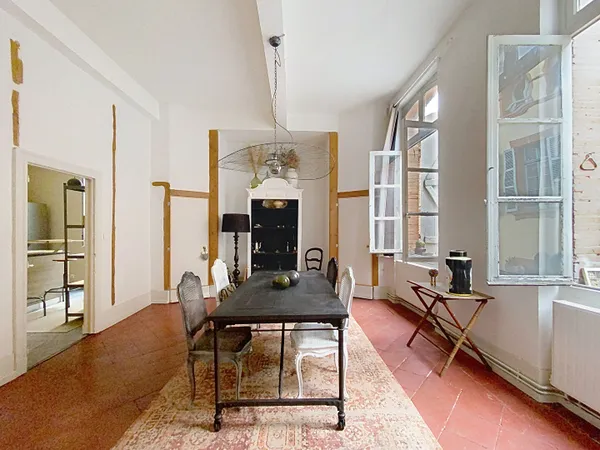 Appartement de caractère 180 m² , au calme, Centre historique de Montauban