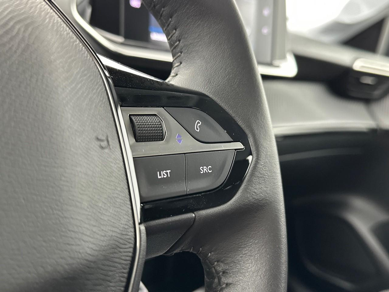 Peugeot 208 puretech 75 s&s bvm5 premium — photo 18