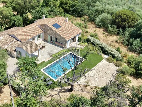 Mas Provencal Au Plan De La Tour Climatise Avec Piscine 10 4M