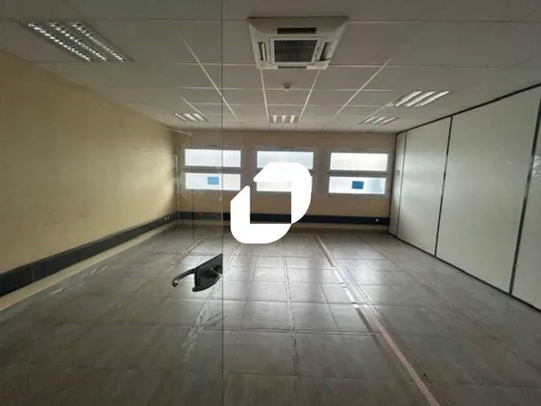 Bureaux 640 m²