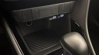 Toyota Yaris 116h Design 5p MC24 — photo 30