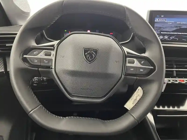 Peugeot 208 100 s&amp;s bvm6 — photo 23