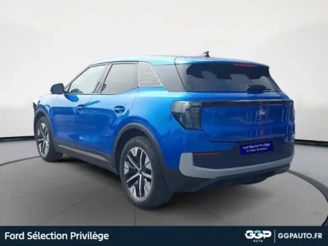 Ford Explorer 286ch extended range 77kwh rwd — photo 3