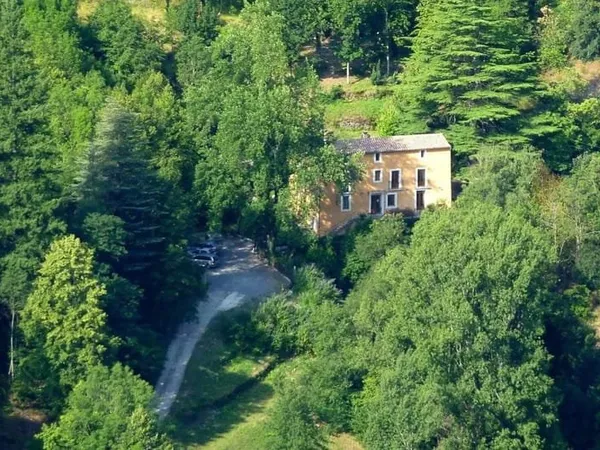 Maison de caractère - 282 m² avec Piscine Naturelle