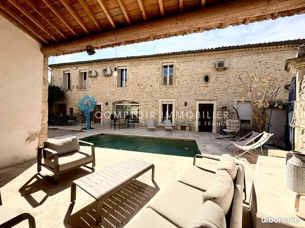 Maison 7 pièces 190 m²