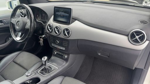 Mercedes Classe B 180 CDi 109 - Sensation – 2015 – 96720 km – Diesel – Boîte Manuelle — photo 18