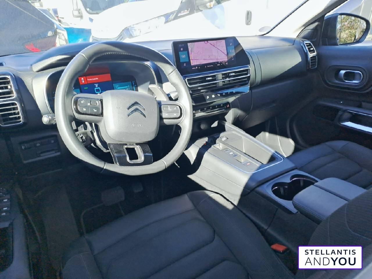 Citroën C5 Aircross hybride rechargeable 225 e-eat8 c-series — photo 2