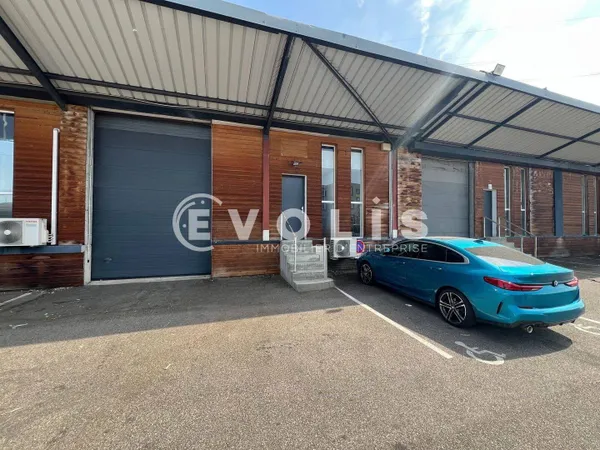 Local d'activité 282 m²