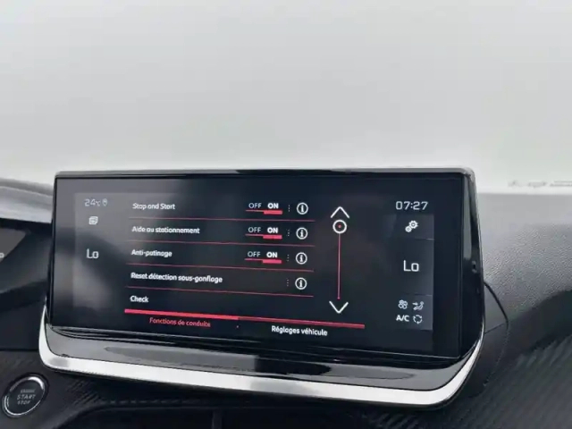 Peugeot 2008 puretech 130 s&amp;s eat8 — photo 24