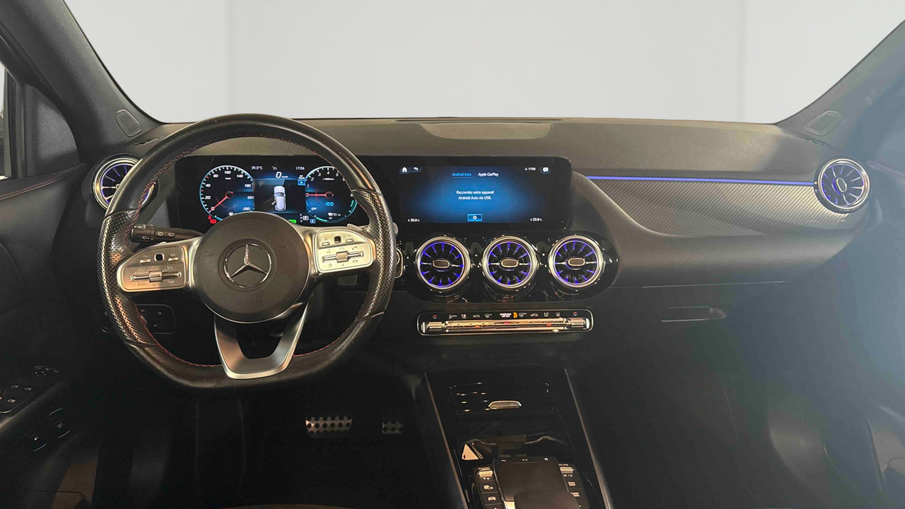 Mercedes GLA 250 e 8G-DCT — photo 9