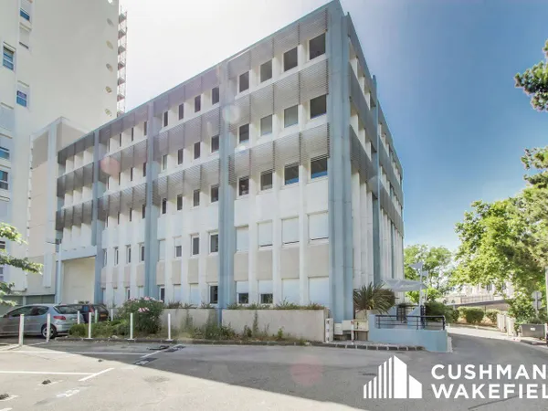 Bureaux 267 m²