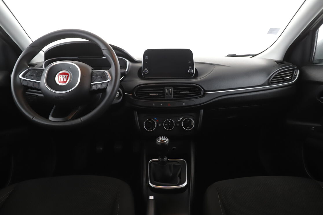 Fiat Tipo 1.6 MultiJet Lounge — photo 11
