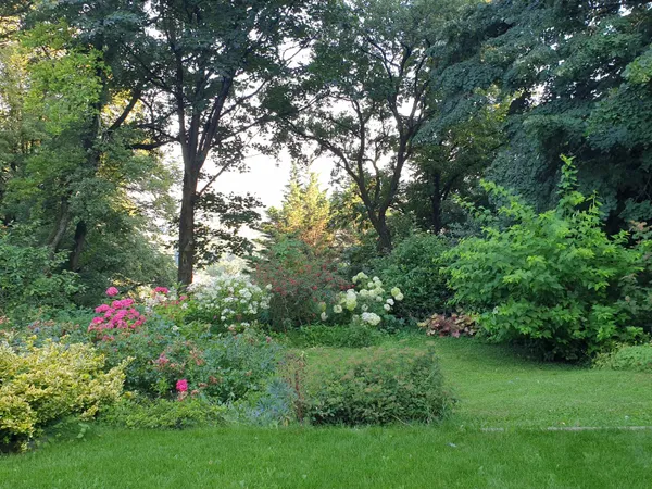 Loue appartement 50m² 2 pièces avec climatisation, terrasse et jardin à 20 minutes du centre-ville
