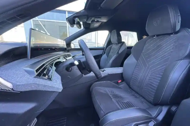 Peugeot 3008 hybrid 136 e-dcs6 — photo 73