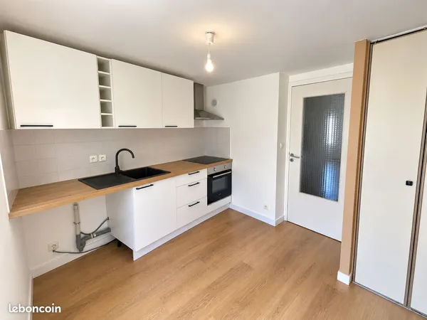 Appartement t3 en duplex centre ville