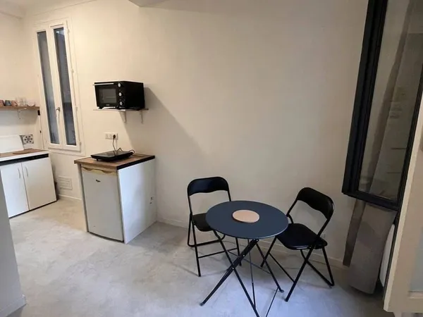 Studio 1 pièce 17 m²