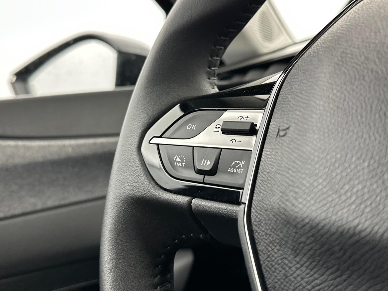 Peugeot 308 bluehdi 130ch s&s eat8 allure — photo 18