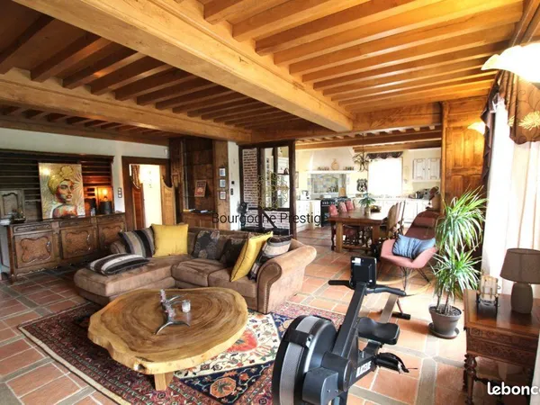 Appartement 6 pièces 200 m²