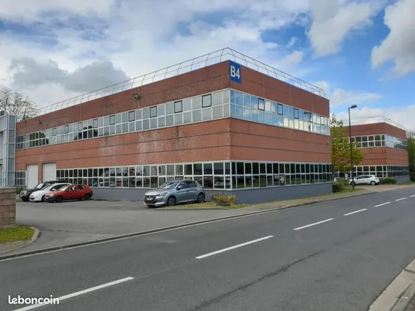LOCAL D'ACTIVITE 549 m² SAINT-THIBAULT-DES-VIGNES