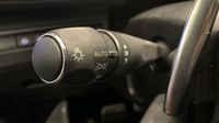 Peugeot 3008 HYBRID 225ch GT e-EAT8 — photo 23