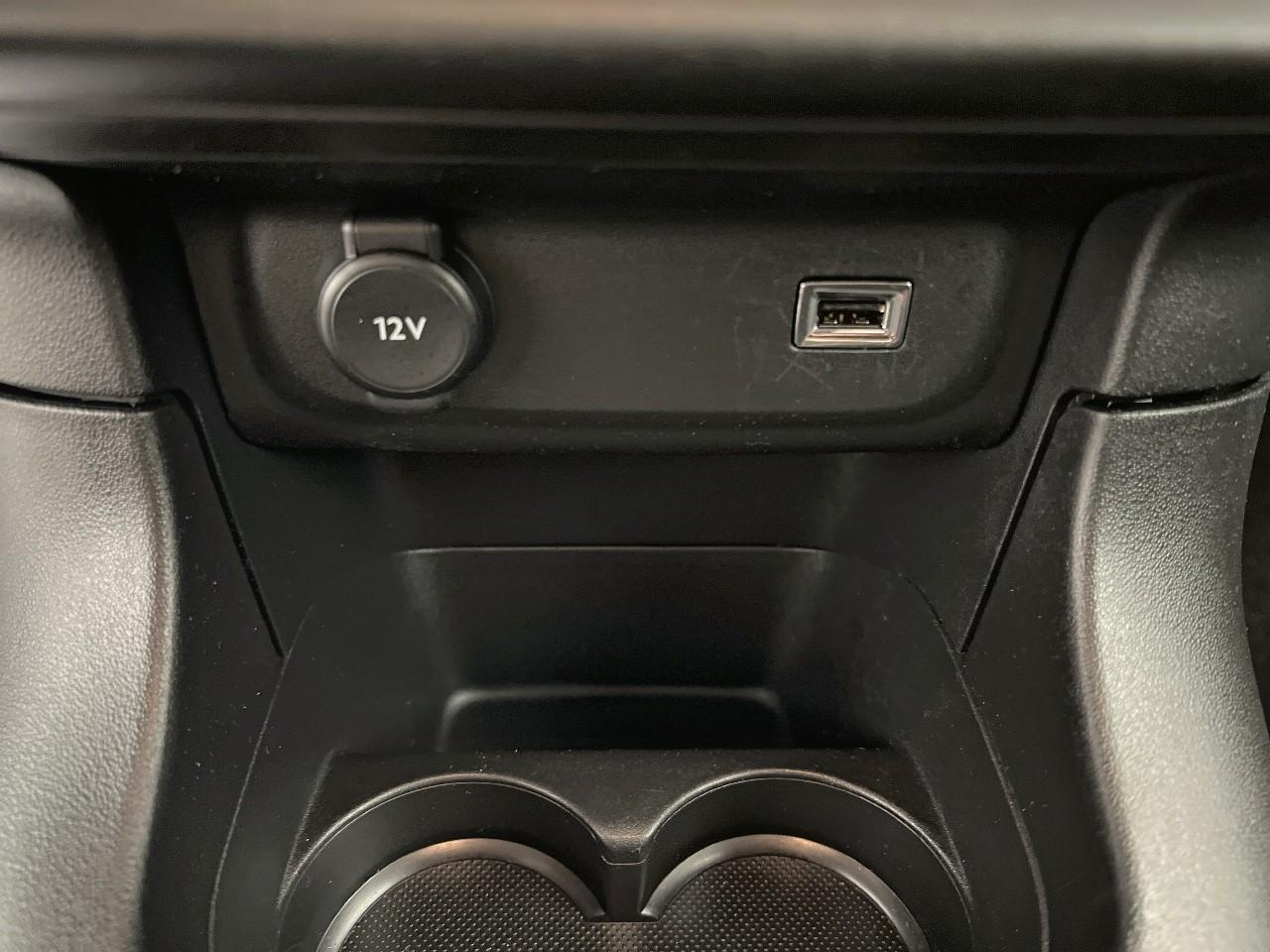 Citroën C3 puretech 83 ch bvm5 max — photo 21