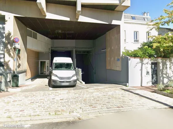 Parking à louer Gare de Chatou / Croissy - sécurisé et couvert