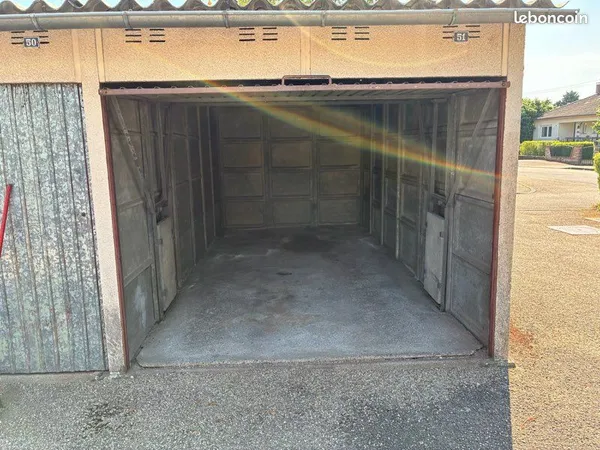 Garage fermé 13m2