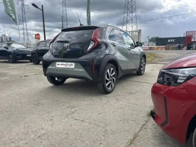 Toyota Aygo X 1.0 vvt-i 72ch air design my24 — photo 7
