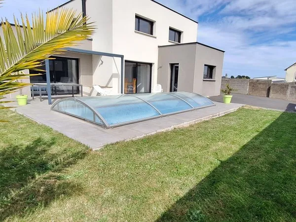 Quartier St laurent - Villa 4 chambres avec piscine et proche mer