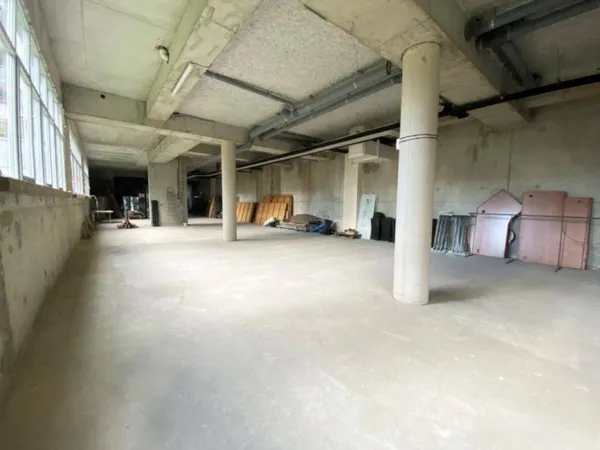 Local d'activité 665 m²