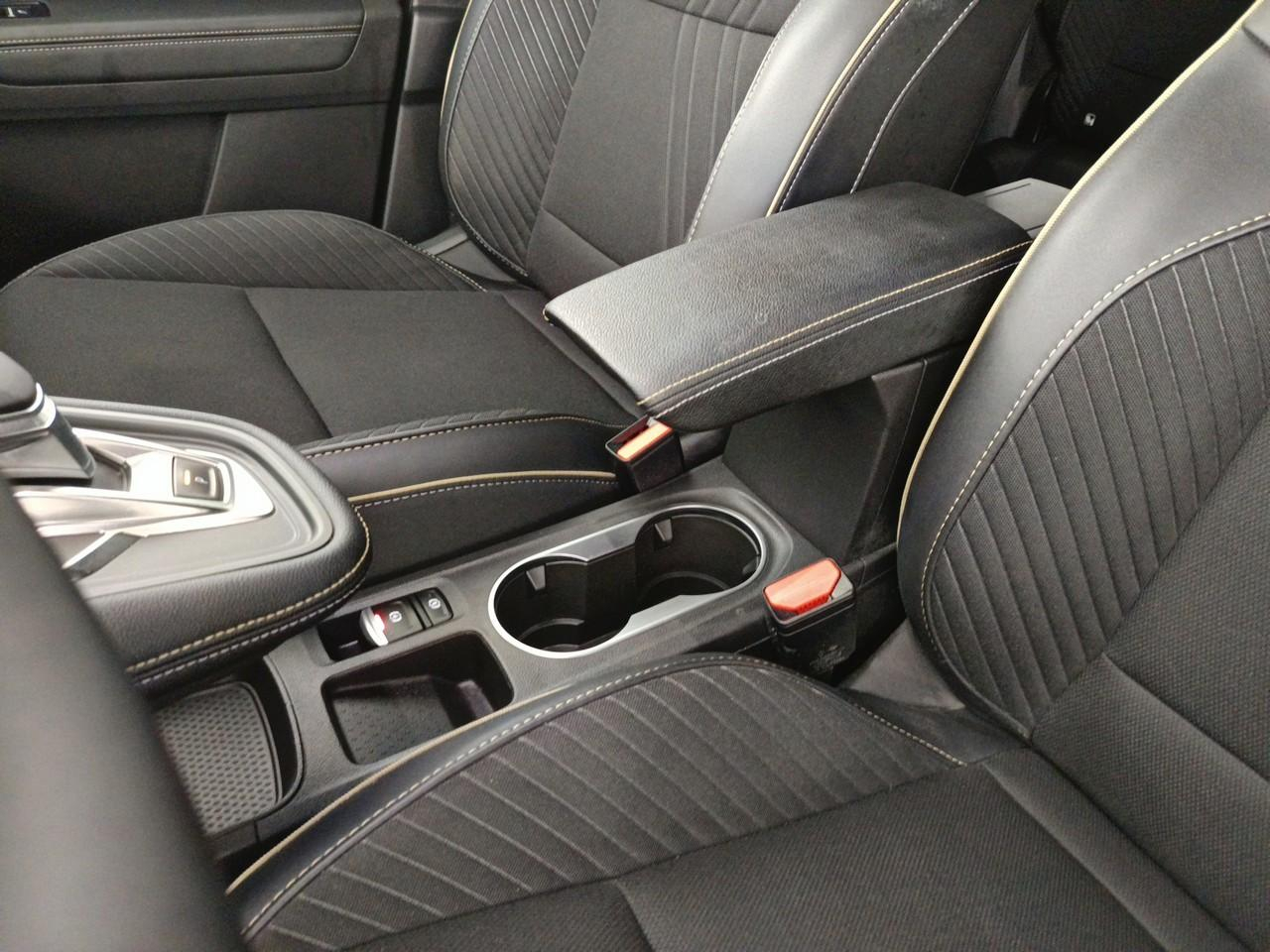 Renault Symbioz e-tech full hybrid 145 iconic — photo 2