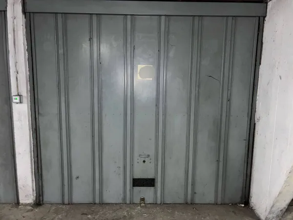 Parking 14 m²