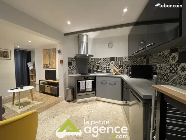 Studio 1 pièce 20 m²