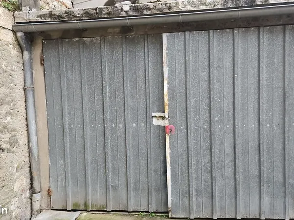 Garage à louer à Agen - Rare, situation premium