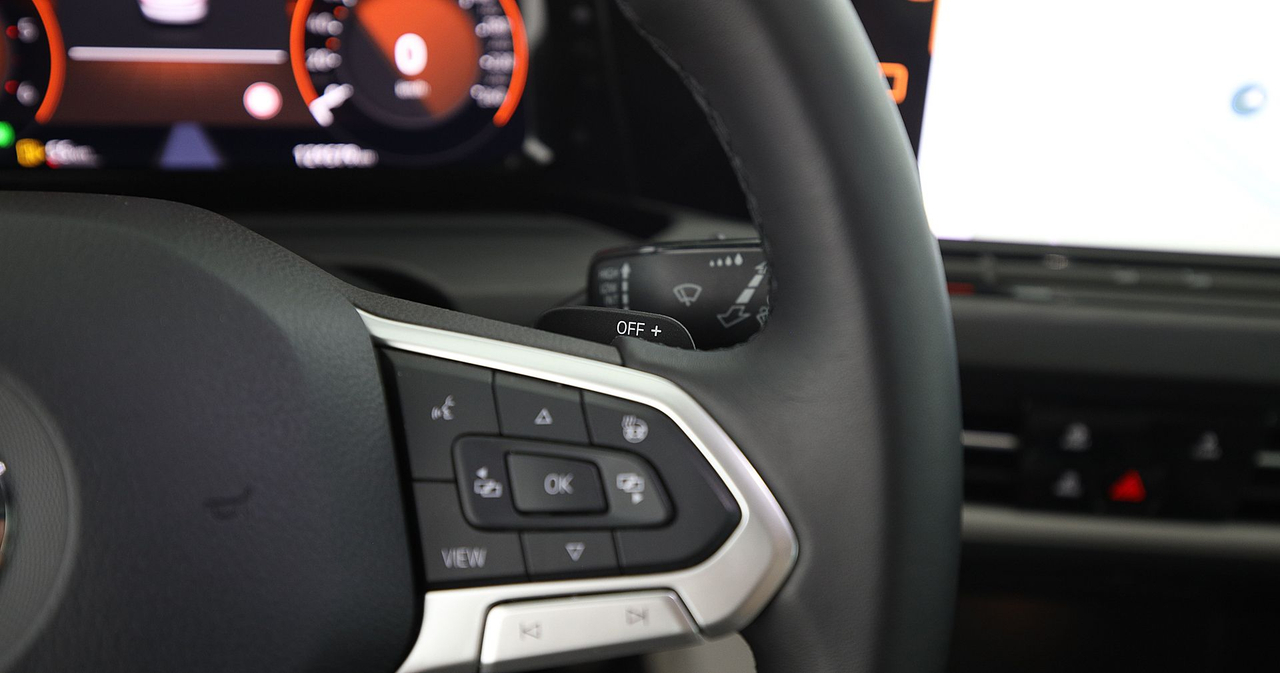 Volkswagen Golf 8 — photo 26